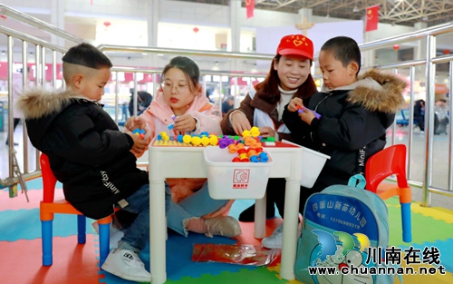 龙马潭：暖心服务 伴温暖回家路(图3)