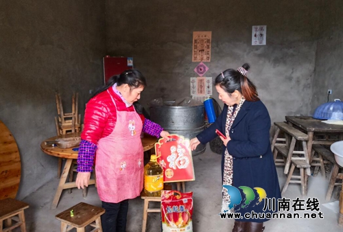 合江县妇联开展新春慰问活动
