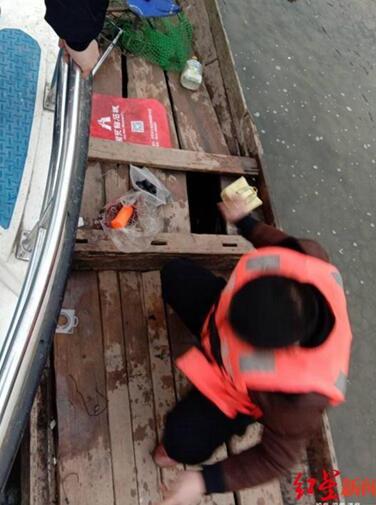 长江禁渔后查获毁灭性非法捕鱼：鱼钩大十多倍(图4)