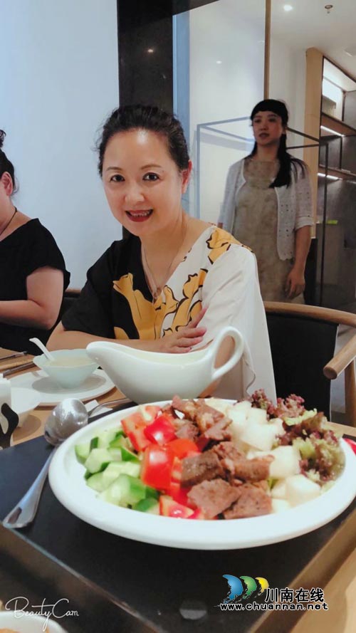 专访四川省美食家协会会长麦建玲：九大碗吃的是形式，和“谁”吃才重要(图4)