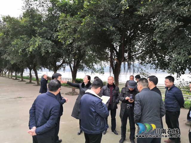 国家自然资源督查成都局到泸州龙马潭区石樑社区调研