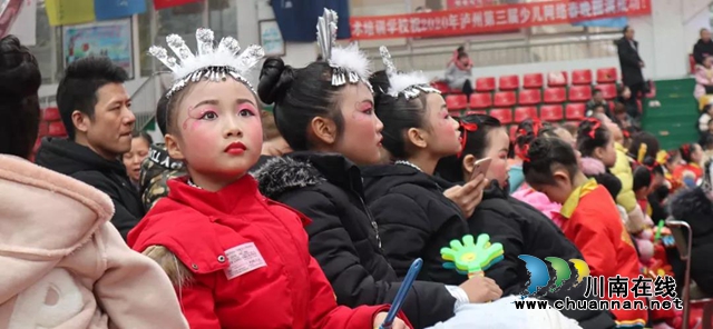 2020年第三届泸州市少儿网络春晚圆满结束(图3) 2020年第三届泸州市少儿网络春晚圆满结束(图3)