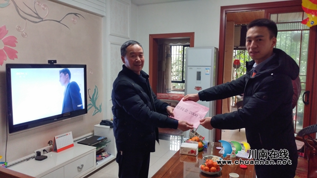 龙马潭区小市街道开展“我们的节日--春节”送温暖活动(图1)