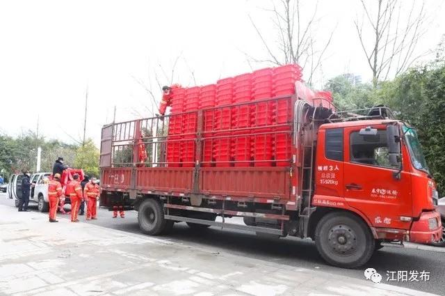 泸州江阳区1000个废弃口罩专用垃圾桶“上岗”