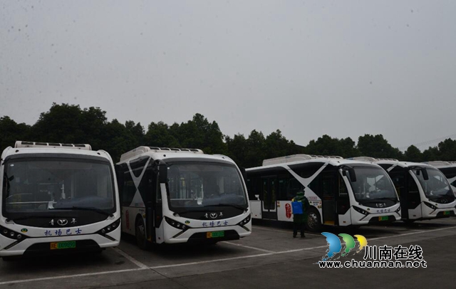 泸县调整客运和公交班次 各部门协同作战科学防控(图1) 泸县调整客运和公交班次 各部门协同作战科学防控(图1)