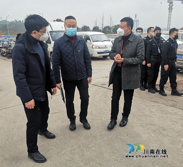 刘刚督导四川融通安防集团防疫工作慰问一线防控人员(图2)