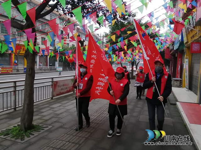 泸县云龙镇多措并举全力做好赶场日防控工作(图1) 泸县云龙镇多措并举全力做好赶场日防控工作(图1)