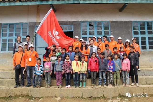 姜琳，红色老区飞出的“火凤凰”(图2)