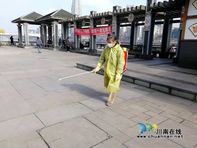 抗疫前线 龙马潭区小市巾帼很得劲