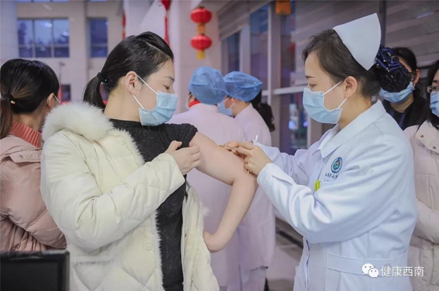 西南医大附院第三批援助湖北医疗队20人出发 随队携带ECMO(图17) 【西南医大附院·出征】集结号再次吹响 他们着“重装”来了!(图17)