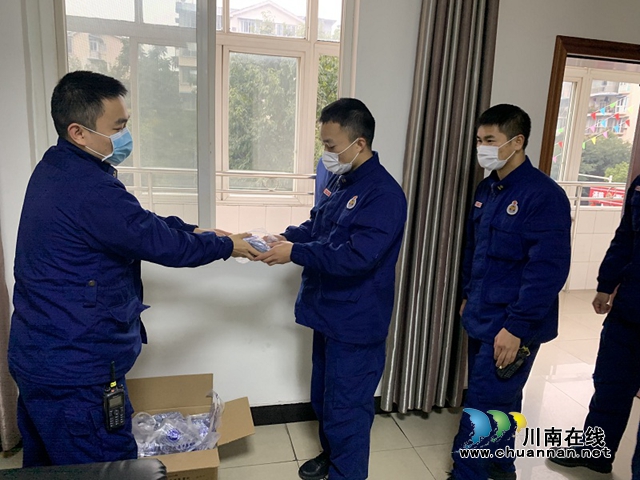 龙马潭消防主动作为坚决打赢疫情防控阻击战(图3) 龙马潭消防主动作为坚决打赢疫情防控阻击战(图3)