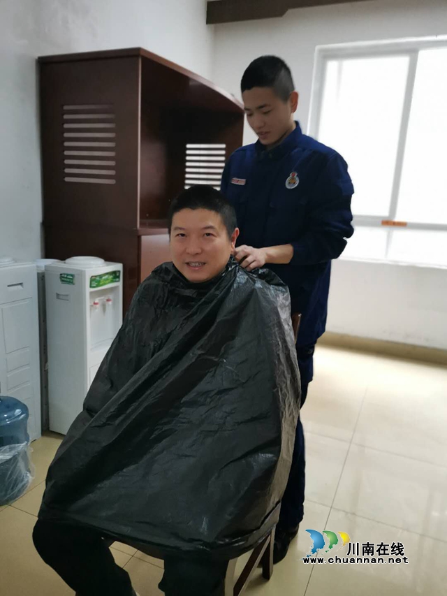 全能消防员!泸州消防的“Tony”(图9) 全能消防员!泸州消防的“Tony”(图9)