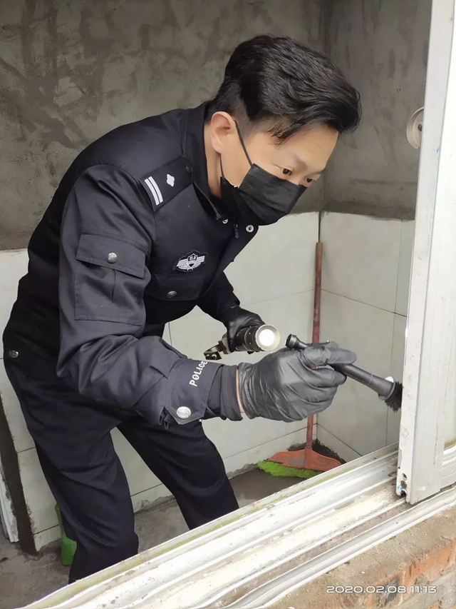 微信上买口罩转账10多万元后,卖家消失了!宜宾警方破获一起诈骗案(图1) 微信上买口罩转账10多万元后,卖家消失了!宜宾警方破获一起诈骗案(图1)