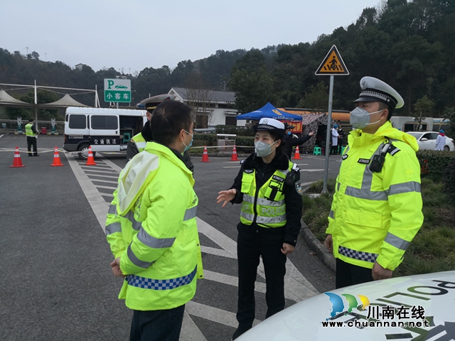 唐娟娟：驻守川渝交界抗“疫”前线的铿锵玫瑰(图3)