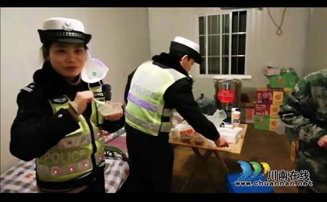 唐娟娟：驻守川渝交界抗“疫”前线的铿锵玫瑰(图14)