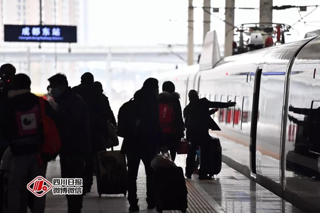 四川首趟定制务工人员返程专列出发啦！(图4)