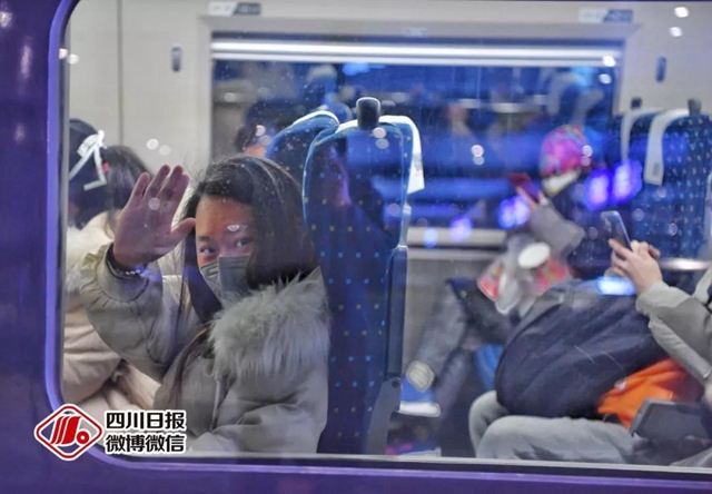 四川首趟定制务工人员返程专列出发啦！(图9)