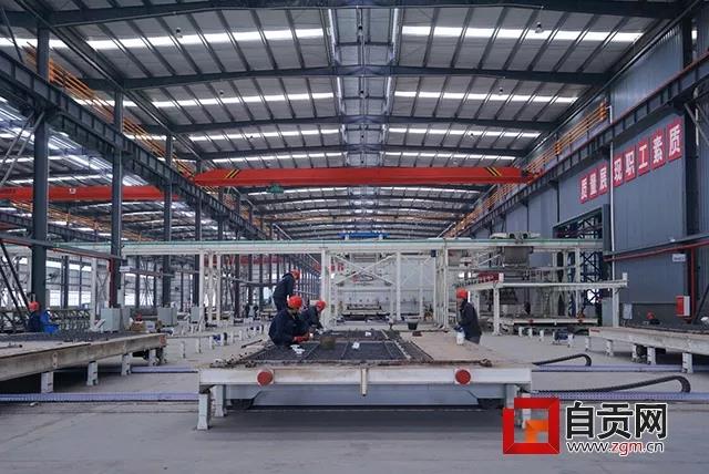 自贡:明确稳增长十大任务 研究适时重启第26届灯会(图6) 自贡:明确稳增长十大任务 研究适时重启第26届灯会(图6)