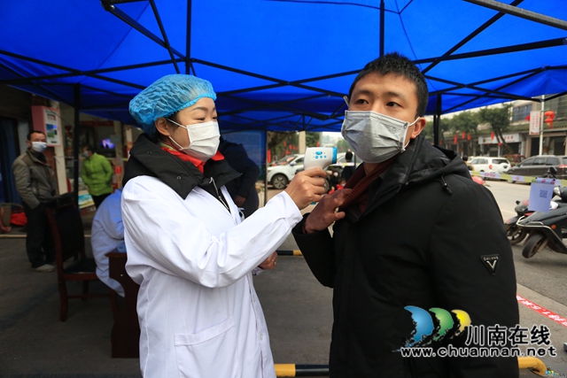 合江为30万农民工依规有序办理健康证明(图2)