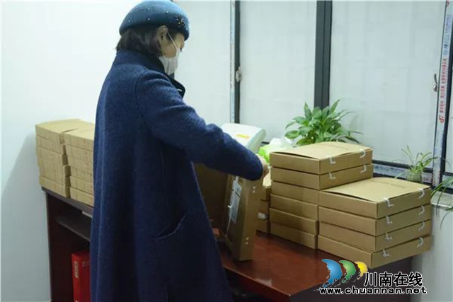 江阳区法院：战疫情（十） | 疫情期间江阳法院档案室的姐姐们这样安排(图3)