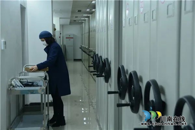 江阳区法院：战疫情（十） | 疫情期间江阳法院档案室的姐姐们这样安排(图8)
