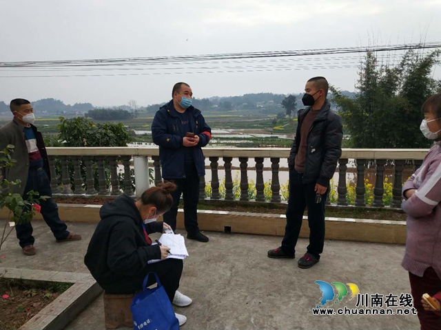 泸县海潮镇一位支书 “普通”的一天(图2)