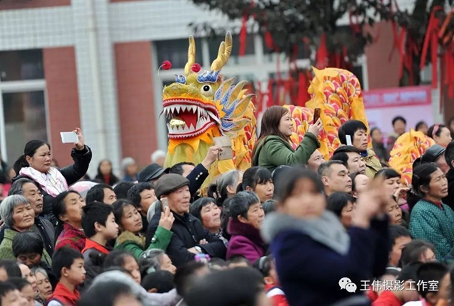 二月二，龙抬头！||王伟乡愁摄影作品《龙在民间》赏析(图37)