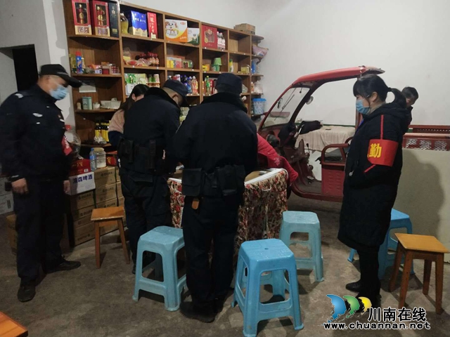 合江县白鹿镇持续开展疫情防控治安巡查(图1)