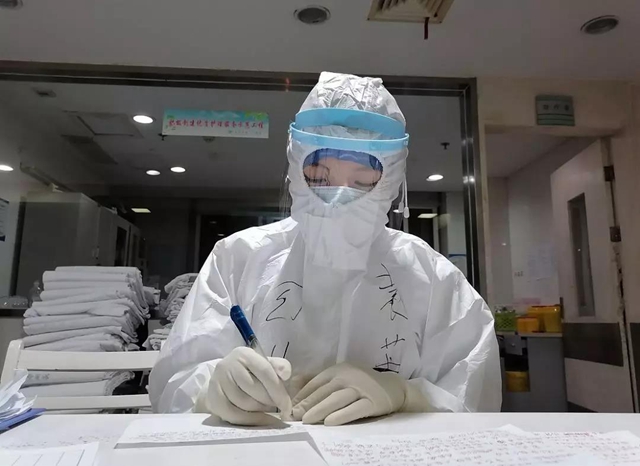 【西南医大中医院驰援武汉·一线】在武汉，他们8人做了同样的决定！(图10)