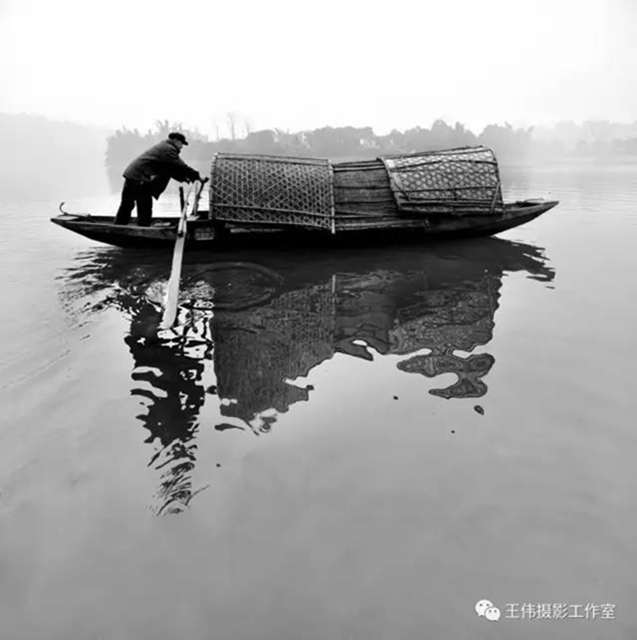 王伟乡愁摄影《摇啊摇 摇到外婆桥》赏析(图3)