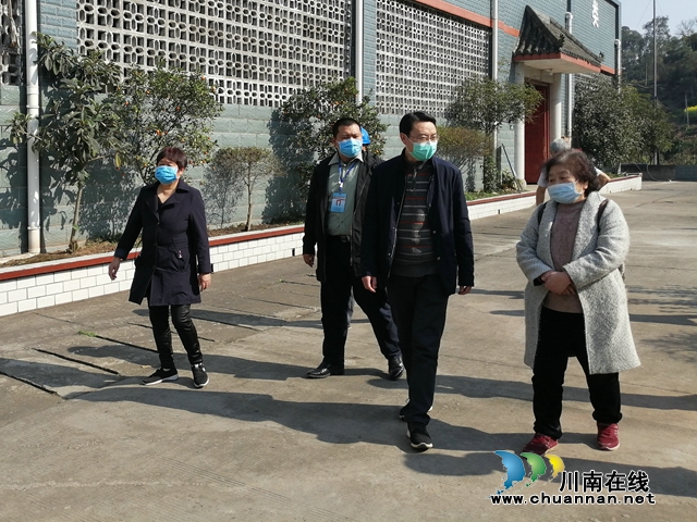 泸县潮河镇开展企业复工复产检查(图1) 泸县潮河镇开展企业复工复产检查(图1)