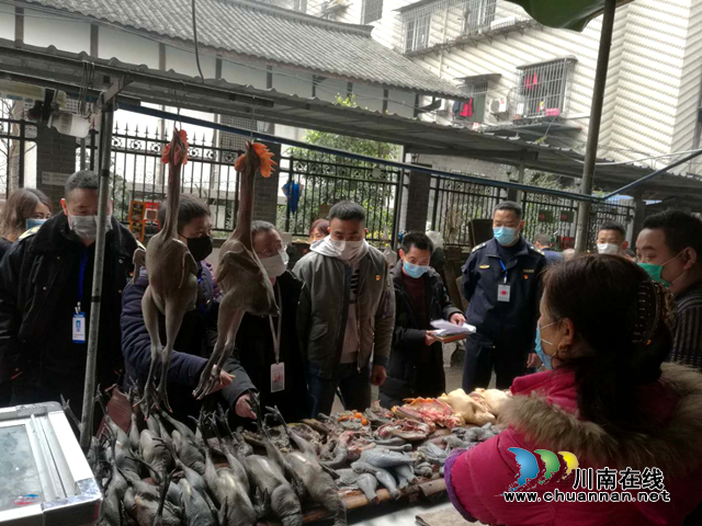 龙马潭区综合行政局老党员王润华: 28年老党员“壮心不已” 积极迎战防疫复工“大考”(图1) 龙马潭区综合行政局老党员王润华: 28年老党员“壮心不已” 积极迎战防疫复工“大考”(图1)