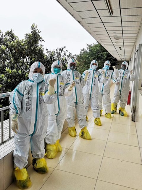 【西南医大中医院·战疫一线】泸州女博士,5个“霸道”第一次!(图12) 【西南医大中医院·战疫一线】泸州女博士,5个“霸道”第一次!(图12)