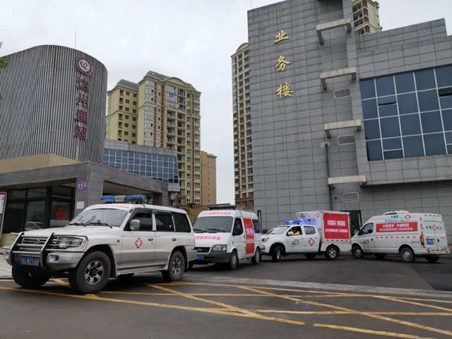 6地60万热血接力,四川支援湖北第二批血液启程(图3) 6地60万热血接力,四川支援湖北第二批血液启程(图3)