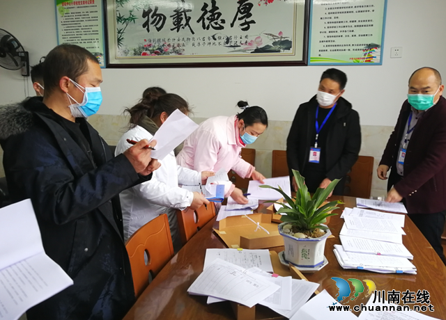 泸县立石镇督查指导学校防疫及开学准备工作(图1)