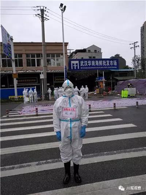 风暴中心的华南海鲜市场！9个四川人进去了！(图5)