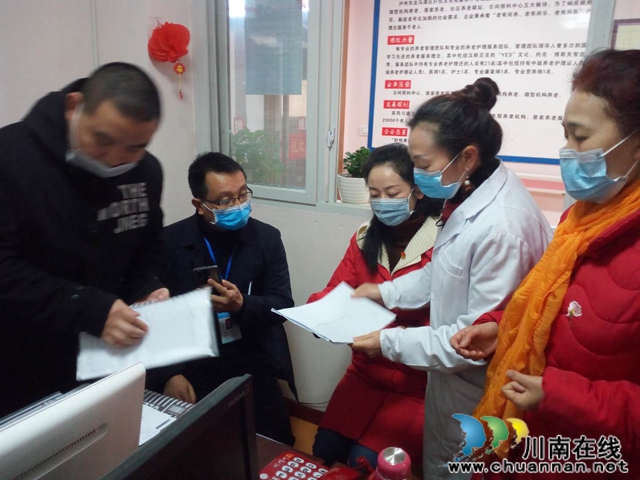 龙马潭区小市街道：分类督查 防控复工落实落细(图1)