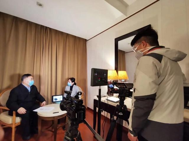 什么时候可以摘口罩?中央指导组专家回应(图2) 什么时候可以摘口罩?中央指导组专家回应(图2)