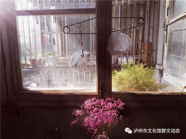 【“疫”线展览】2020泸州市“抗击疫情”摄影作品网络展（二)(图1)