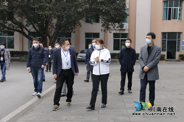 泸州市副市长马宗慧到合江中学调研开学准备工作(图3)