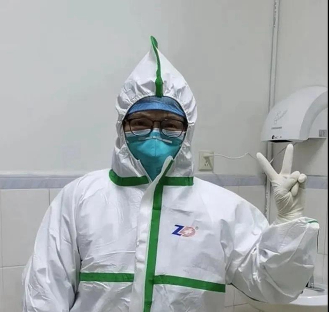 “17年后,我终于成了你”:一对母女医生的抗疫路(图5) “17年后,我终于成了你”:一对母女医生的抗疫路(图5)