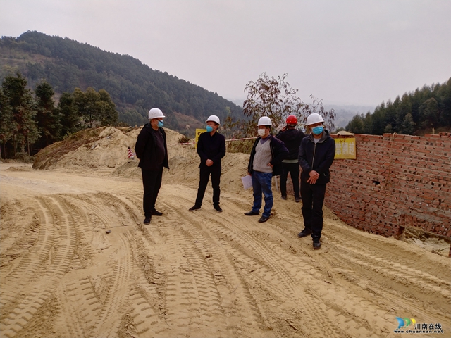 泸县督查组到潮河镇督查企业复工复产和防疫工作(图3) 泸县督查组到潮河镇督查企业复工复产和防疫工作(图3)