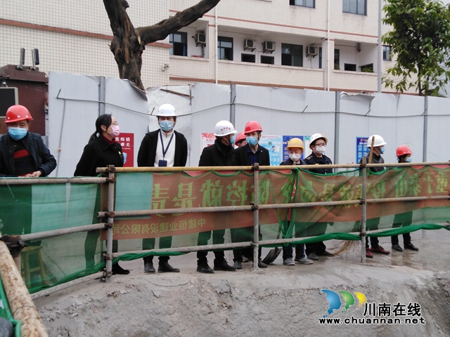 龙马潭区红星街道开展建筑施工安全生产专项整治行动(图1)