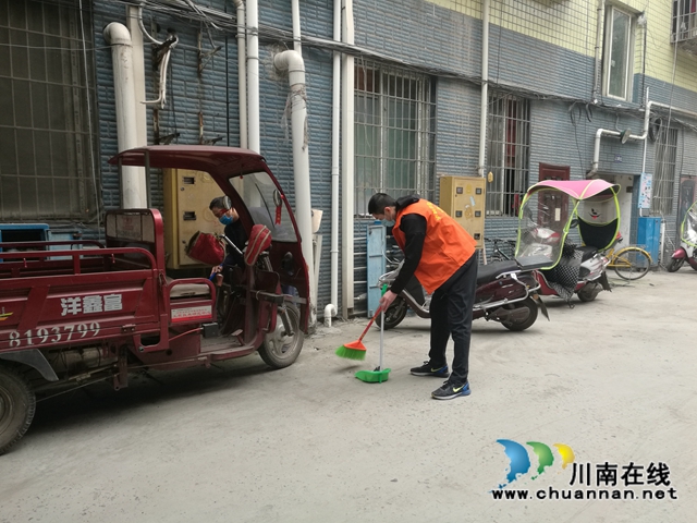 泸县农业农村局积极开展周末卫生大扫除(图1)