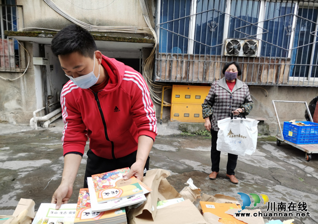 叙永镇东大街小学校落实落细疫情防控及开学准备工作(图3)