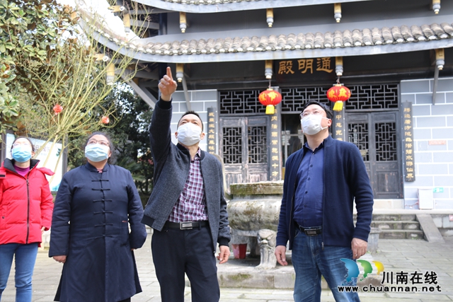 张福荣到泸县百和镇督导宗教场所安全管理及脱贫攻坚工作(图1)
