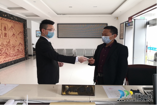 古蔺：当事人出现发烧症状 法官决定延期开庭(图2)