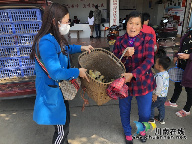 宜宾市南溪区司法局：“战贫”不停步！(图1)