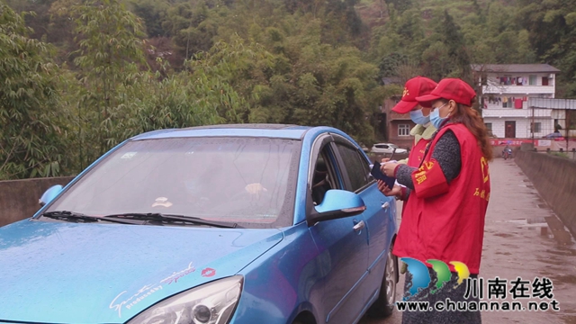 合江最美巾帼奋斗者：基层女干部，共筑防疫墙(图2)