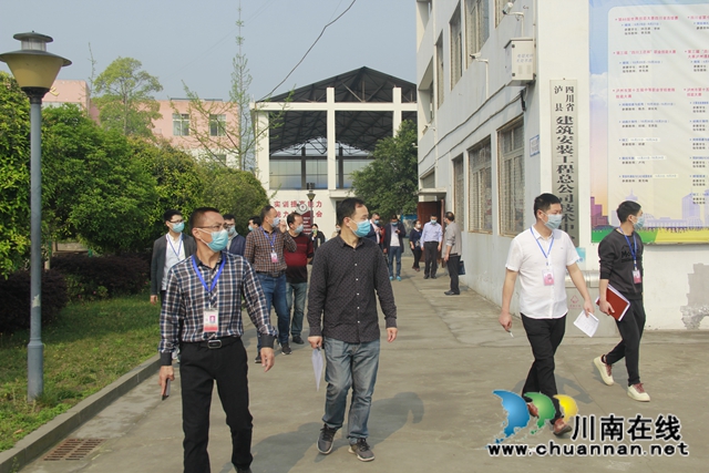 泸县建校开学复课准备工作接受县级评估检查(图2)